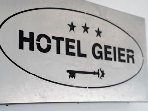 Majutusasutuses Hotel Geier olev sertifikaat, autasu, silt või muu dokument