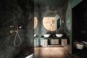 A bathroom at OLM Nature Escape - Eco Aparthotel