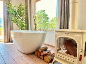 フェティエにあるVilla Storm - Very Stylish Villa w/Pool & Garden in Gocek Hillsのギャラリーの写真