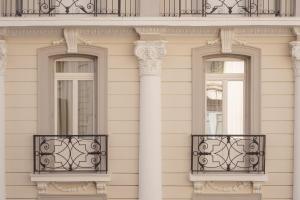 Ein Balkon oder eine Terrasse in der Unterkunft Zenith Premium Suites