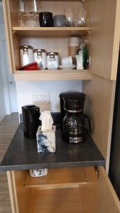 Gallery image of Charming and Comfortable Suite with Exclusive Entrance in Riverview +12 photos