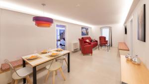 Posedenie v ubytovaní C&C Apartments