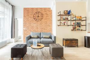 Posedenie v ubytovaní Appartement lumineux et spacieux - 8P