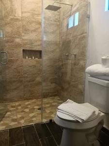 Ένα μπάνιο στο Hacienda Viga 2020 Hotel