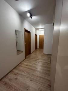 Fotografia z galérie ubytovania New 2 Bedroom apartment by the airport - FREE PARKING v Bratislave
