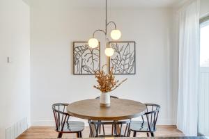 Φωτογραφία από το άλμπουμ του Charming Orem Townhome 5 Mi to BYU! σε Orem