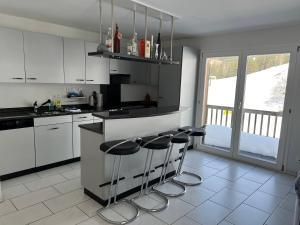 Kuchyň nebo kuchyňský kout v ubytování Wohnung am Heimberg