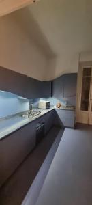 Kuchyňa alebo kuchynka v ubytovaní Central Hostel Milano