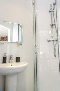 Ένα μπάνιο στο Trivelles Eccles