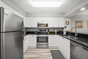 Køkken eller tekøkken på Ashworth 807 - Ocean Front-Ocean Drive Section