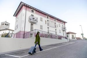 Tetamu yang menginap di Miralago Locarno Easy Rooms