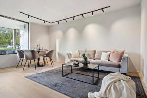 New modern apartment - Trondheim tesisinde bir oturma alanı