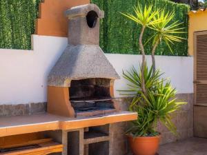 Zdjęcie z galerii obiektu Chalet méditerranéen avec piscine, jardin et Wi-Fi près de la plage à Santa Margalida - ES-266-3 w mieście Santa Margalida