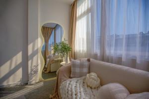 Posezení v ubytování Keypad Hotel - 28 Dịch Vọng Hậu