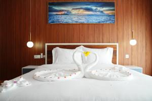 Phumĭ Kaôh Rŭng Sâmlœ̆m KhnŏngOne Beach Private Villa的相册照片 更多37张照片