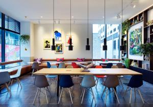 Posezení v ubytování citizenM Austin Downtown