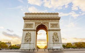 Cocooning appartement a cote Champs-Elysee