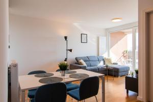 Χώρος καθιστικού στο Flexible SelfCheckIns 67 - Zagreb - Loggia - Brand New - Luxury - Garage
