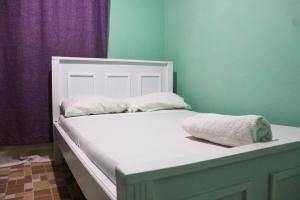 Llit o llits en una habitació de Trendy Homes - 2 Bedroom