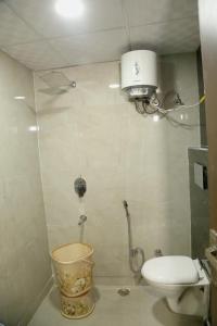 Koupelna v ubytování Bunk Hostel Delhi Best Backpacking Accommodation