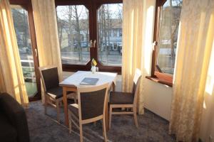 Fotografie z fotogalerie ubytování Cafe Schneidewind v destinaci Bad Pyrmont