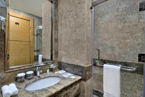 Koupelna v ubytování Four Points by Sheraton Makkah Al Naseem