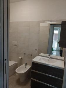 A bathroom at Le Dimore di Otranto Még 24 kép