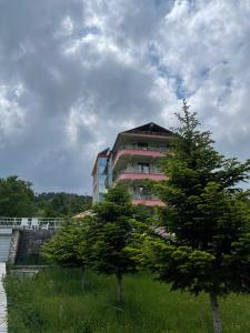 Fotografie z fotogalerie ubytování LURA Hotel v destinaci Peshkopi