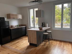 Kuchyň nebo kuchyňský kout v ubytování Appartement centre - Avranches