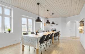 Foto sihtkohas Roslev asuva majutusasutuse Nice Home In Roslev With Kitchen galeriist