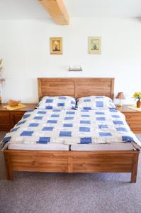 Postel nebo postele na pokoji v ubytování Guest House Kuks + 22 fotografií