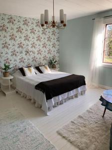 Gallery image of Lantligt boende nära Kastelholms golf och Smakbyn in Tosarby