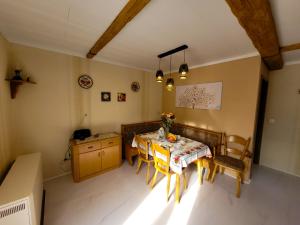 Posezení v ubytování FeWo Ulbrich Langenstadt + 37 fotografií