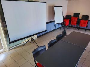 Konferenční prostory v ubytování Hotel Restaurant Les Chataigniers