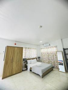 Afbeelding uit fotogalerij van Studio Style Furnished apartment in Buaya +3 foto's