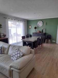 Posezení v ubytování maison proche mer et foret