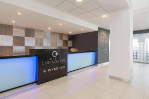 Vstupní hala nebo recepce v ubytování Wyndham Costa del Sol Lima Airport