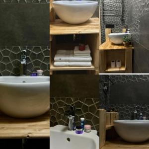 un collage de cuatro fotos de un baño con lavabo y aseo en In The Forest, en Mestia