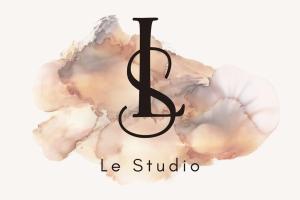 Certifikát, hodnocení, plakát nebo jiný dokument vystavený v ubytování Le Studio