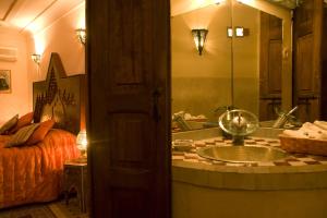 Koupelna v ubytování Riad Dar Skalli & SPA