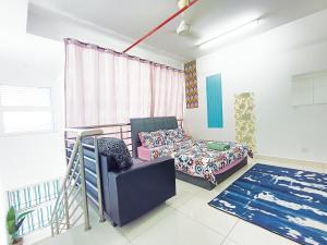 Posezení v ubytování AZFA Duplex Suite at De Centrum Putrajaya Bangi FREE WIFI