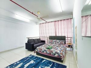 Posezení v ubytování AZFA Duplex Suite at De Centrum Putrajaya Bangi FREE WIFI