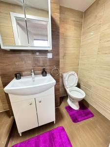 Koupelna v ubytování Gästehaus EMELI + 32 fotografií