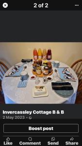 レアーグにあるInvercassley cottageの食べ物を載せた表を掲載したサイトのページ