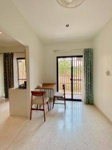Calamint Residence Hotel ( คาลามิ้นท์)的休息区