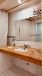 حمام في Hotel Idou Tiznit
