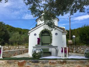 A garden outside Katerina