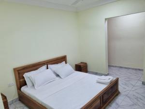 Galeriebild der Unterkunft B's Classic and Cozy Apartments in Cape Coast