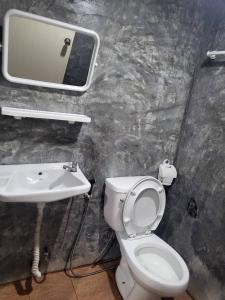 Phòng tắm tại Sripech Home