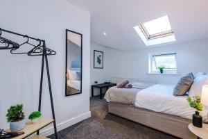 Gallery image of Modern 1-Bedroom Apartment with Free Wi-Fi and Parking by Amazing Spaces Relocations Ltd in Warrington